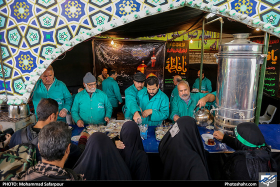  بازدیداعضای شورای شهر از ایستگاه های استقبال از زائران پیاده / عکس :‌محمد صفرپور /شهرآرا