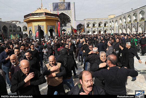عزاداری 28 صفر در حرم امام رضا (ع) / عکس: محسن بخشنده / شهرآرا