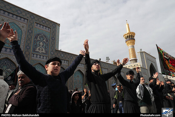 عزاداری 28 صفر در حرم امام رضا (ع) / عکس: محسن بخشنده / شهرآرا