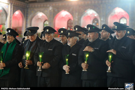 خطبه خوانی شب شهادت امام رضا (ع) / عکس: محسن بخشنده / شهرآرا