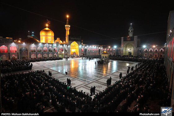 خطبه خوانی شب شهادت امام رضا (ع) / عکس: محسن بخشنده / شهرآرا