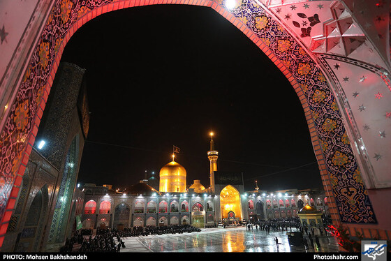 خطبه خوانی شب شهادت امام رضا (ع) / عکس: محسن بخشنده / شهرآرا