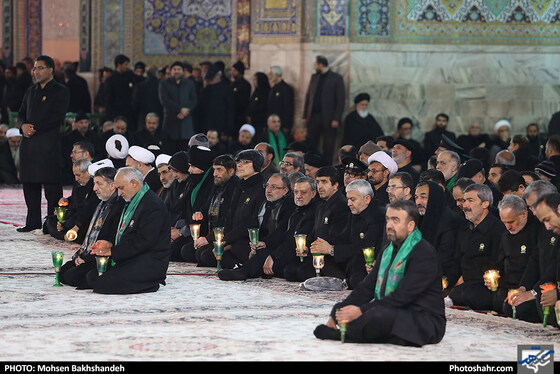 خطبه خوانی شب شهادت امام رضا (ع) / عکس: محسن بخشنده / شهرآرا