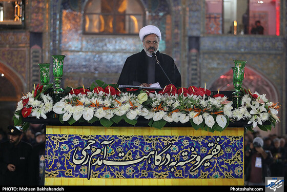 خطبه خوانی شب شهادت امام رضا (ع) / عکس: محسن بخشنده / شهرآرا