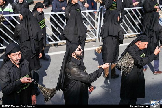 مراسم عزاداری شهادت امام رضا (ع) در حرم مطهر رضوی / عکس: محسن بخشنده / شهرآرا