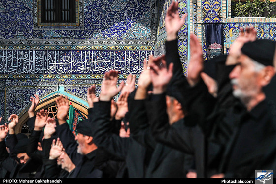 مراسم عزاداری شهادت امام رضا (ع) در حرم مطهر رضوی / عکس: محسن بخشنده / شهرآرا