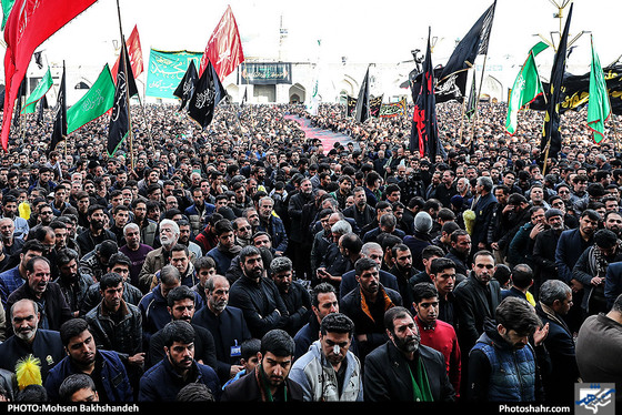 مراسم عزاداری شهادت امام رضا (ع) در حرم مطهر رضوی / عکس: محسن بخشنده / شهرآرا