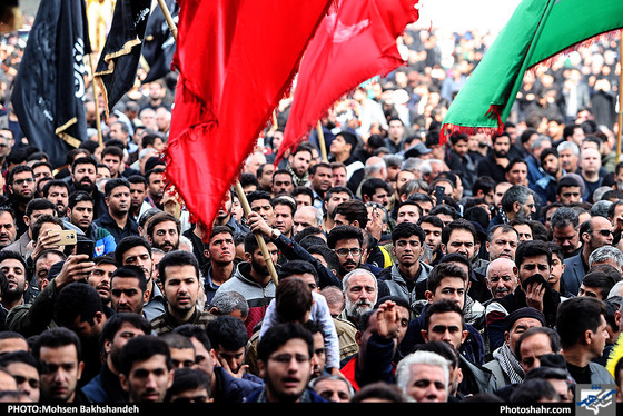 مراسم عزاداری شهادت امام رضا (ع) در حرم مطهر رضوی / عکس: محسن بخشنده / شهرآرا