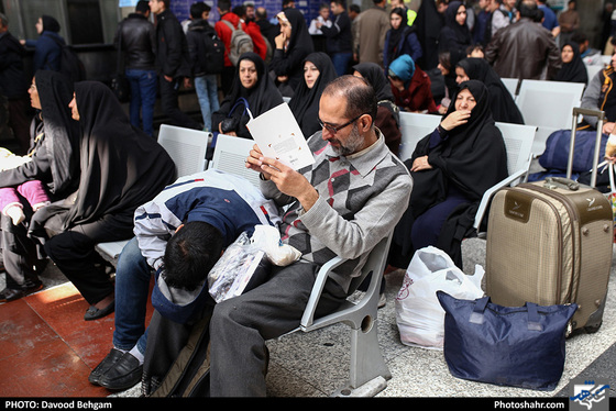 بازگشت زائران امام رضا (ع) از مشهد / عکس: داود بهگام / شهرآرا