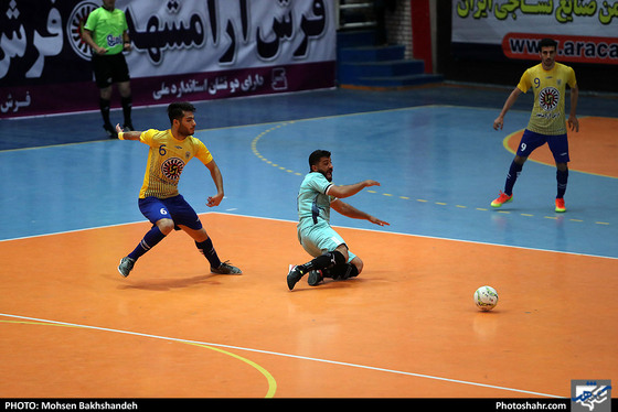 لیگ برتر فوتسال / فرش آرا مشهد و اهورا بهبهان / عکاس : محسن بخشنده /شهرآرا
