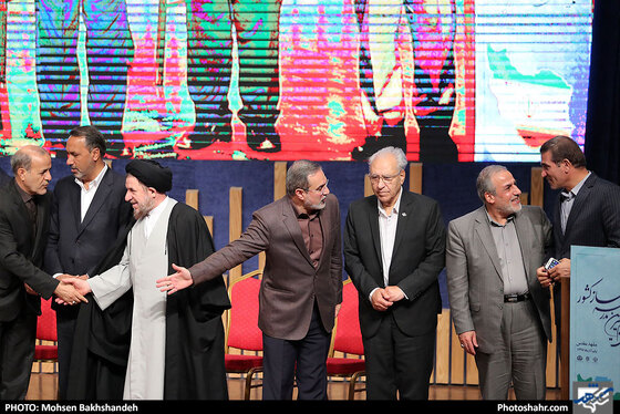 همایش تکریم خیرین مدرسه ساز / عکس: محسن بخشنده / شهرآرا