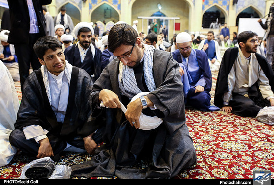 مراسم عمامه‌گذاری طلاب حوزه علمیه خراسان / عکس: سعیدگلی / شهرآرا