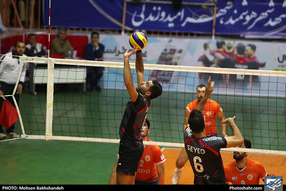 لیگ برتر والیبال / پیام خراسان و سایپا / عکس: محسن بخشنده / شهرآرا
