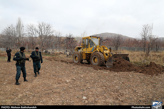 آغاز رفع تصرف مخزن سدکارده / عکس: محسن بخشنده / شهرآرا