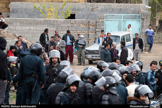 آغاز رفع تصرف مخزن سدکارده / عکس: محسن بخشنده / شهرآرا