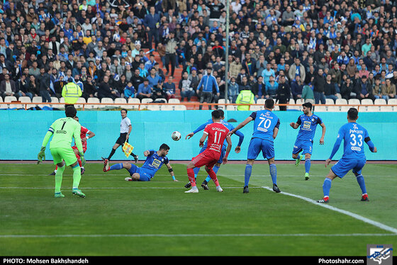 لیگ برتر فوتبال / استقلال تهران و پدیده مشهد / عکس: محسن بخشنده / شهرآرا