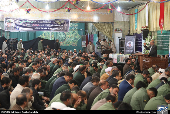 تشییع پیکر سردار منصوری فرمانده قرارگاه منطقه‌ ای ثامن الائمه(ع)