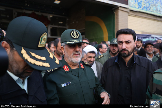 تشییع پیکر سردار منصوری فرمانده قرارگاه منطقه‌ ای ثامن الائمه(ع)