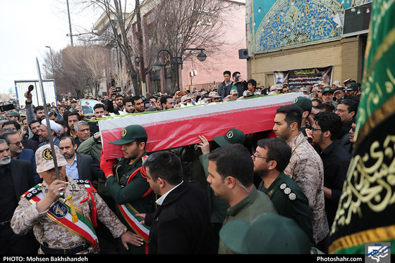 تشییع پیکر سردار منصوری فرمانده قرارگاه منطقه‌ ای ثامن الائمه(ع)