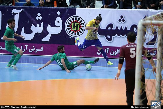 لیگ برتر فوتسال / فرش آرا مشهد و مقاومت قرچک