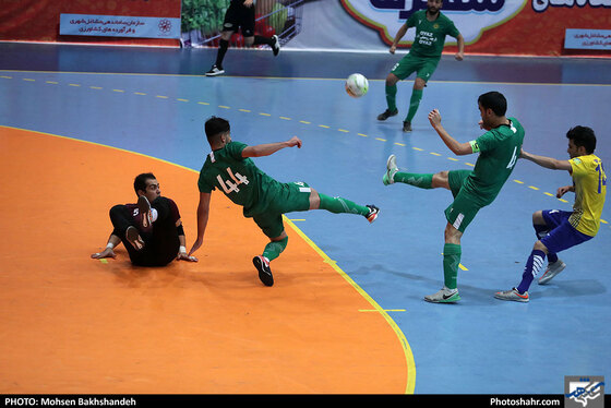 لیگ برتر فوتسال / فرش آرا مشهد و مقاومت قرچک