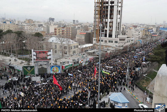  راهپیمایی حماسه نهم دی ماه در مشهد  - عکس : محسن بخشنده / شهرآرا