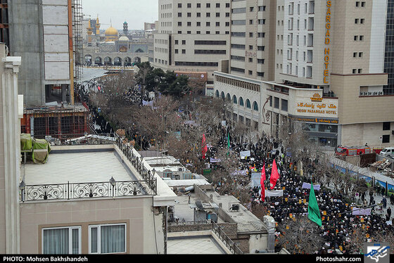  راهپیمایی حماسه نهم دی ماه در مشهد  - عکس : محسن بخشنده / شهرآرا