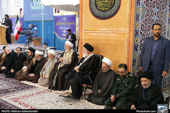  راهپیمایی حماسه نهم دی ماه در مشهد  - عکس : محسن بخشنده / شهرآرا