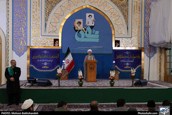  راهپیمایی حماسه نهم دی ماه در مشهد  - عکس : محسن بخشنده / شهرآرا