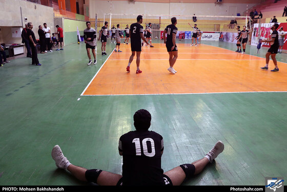 تمرین تیم والیبال پیام خراسان پیش از بازی با خاتم اردکان