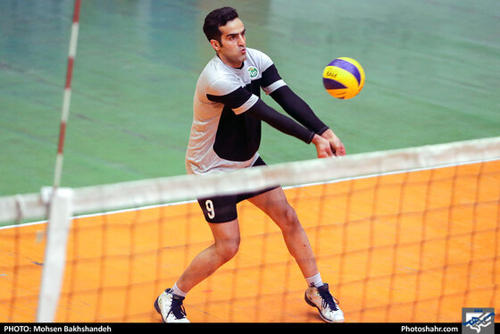 تمرین تیم والیبال پیام خراسان پیش از بازی با خاتم اردکان