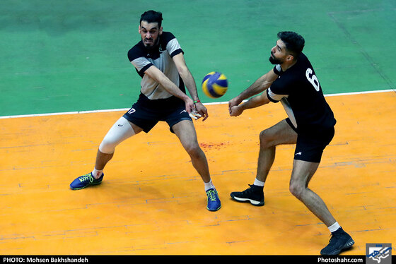 تمرین تیم والیبال پیام خراسان پیش از بازی با خاتم اردکان