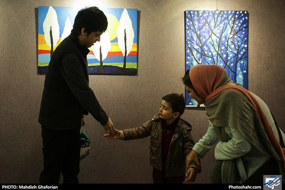 نمایشگاه نقاشی «مرد بارانی» - عکس: مهدیه غفوریان /شهرآرا