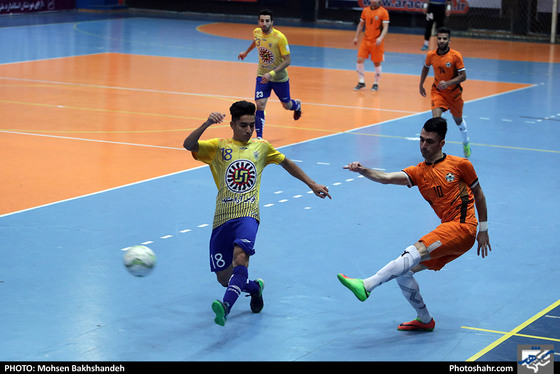لیگ برتر فوتسال / فرش آرا مشهد و آذرخش بندرعباس / عکس: محسن بخشنده / شهرآرا

