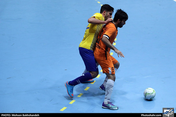 لیگ برتر فوتسال / فرش آرا مشهد و آذرخش بندرعباس / عکس: محسن بخشنده / شهرآرا
