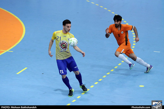 لیگ برتر فوتسال / فرش آرا مشهد و آذرخش بندرعباس / عکس: محسن بخشنده / شهرآرا
