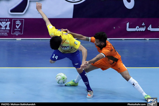 لیگ برتر فوتسال / فرش آرا مشهد و آذرخش بندرعباس / عکس: محسن بخشنده / شهرآرا
