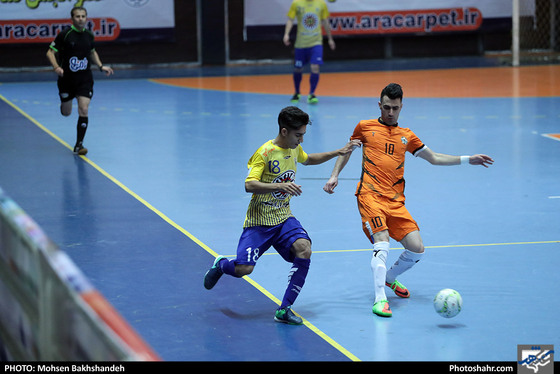 لیگ برتر فوتسال / فرش آرا مشهد و آذرخش بندرعباس / عکس: محسن بخشنده / شهرآرا
