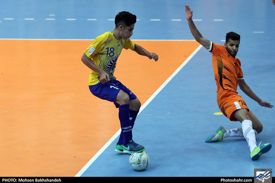 لیگ برتر فوتسال / فرش آرا مشهد و آذرخش بندرعباس / عکس: محسن بخشنده / شهرآرا
