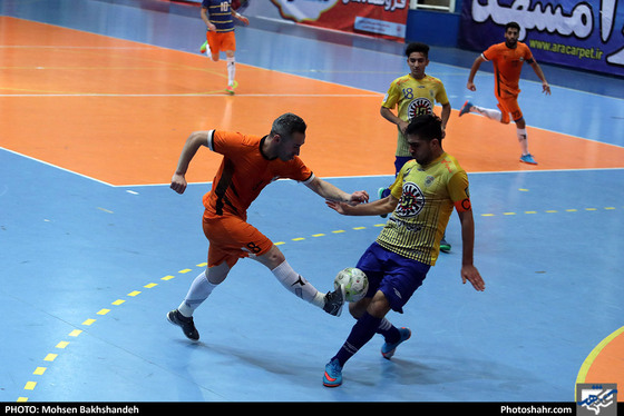 لیگ برتر فوتسال / فرش آرا مشهد و آذرخش بندرعباس / عکس: محسن بخشنده / شهرآرا
