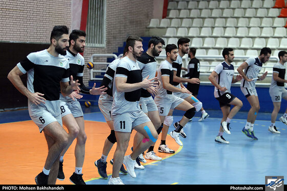  آخرین جلسه تمرین تیم والیبال پیام خراسان پیش از بازی با شهرداری تبریز - عکس : محسن بخشنده / شهرآرا