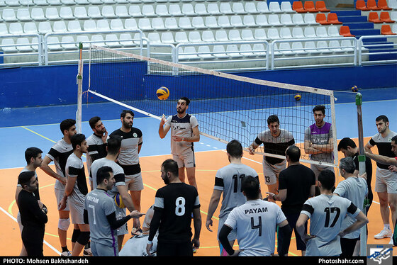  آخرین جلسه تمرین تیم والیبال پیام خراسان پیش از بازی با شهرداری تبریز - عکس : محسن بخشنده / شهرآرا