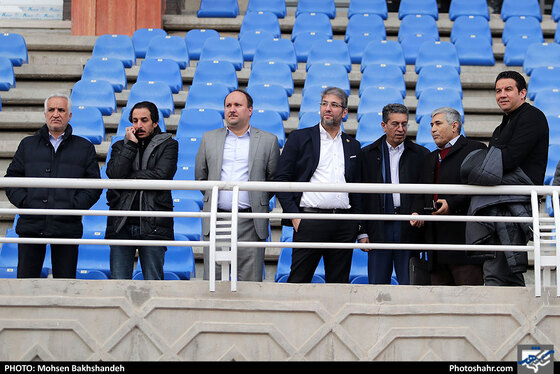 دیدار دوستانه فوتبال | پدیده مشهد و سپاهان اصفهان - عکس : محسن بخشنده / شهرآرا