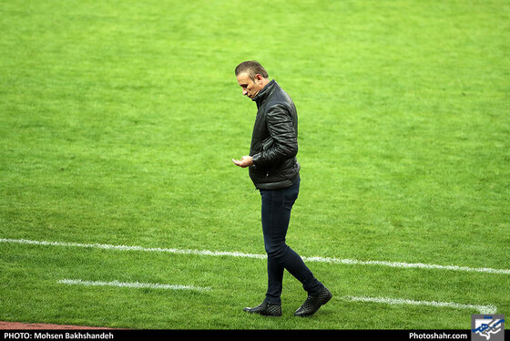 دیدار دوستانه فوتبال | پدیده مشهد و سپاهان اصفهان - عکس : محسن بخشنده / شهرآرا