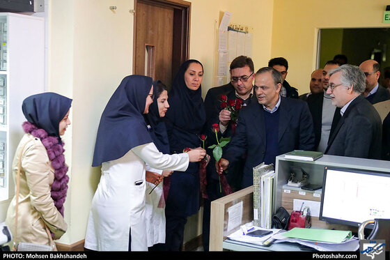  حضور استاندار خراسان رضوی در بیمارستان امام رضا (ع)  به مناسبت روز پرستار