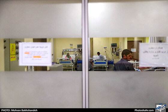  حضور استاندار خراسان رضوی در بیمارستان امام رضا (ع)  به مناسبت روز پرستار