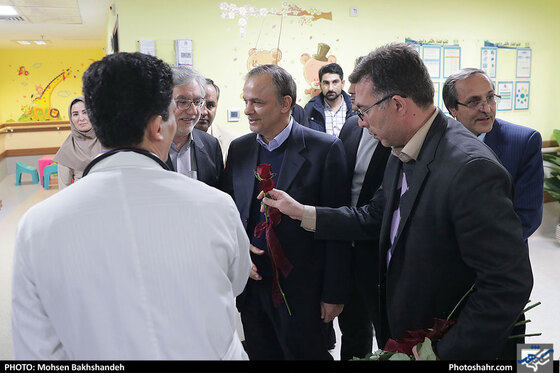  حضور استاندار خراسان رضوی در بیمارستان امام رضا (ع)  به مناسبت روز پرستار