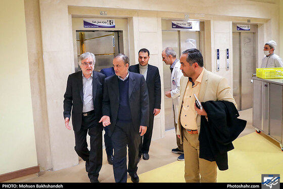  حضور استاندار خراسان رضوی در بیمارستان امام رضا (ع)  به مناسبت روز پرستار