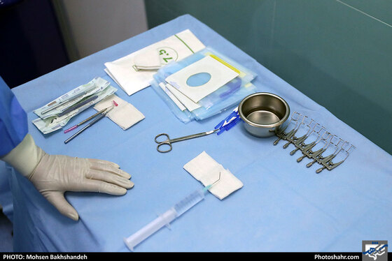 عمل جراحی سنتو لیزر در بیمارستان بینا - عکس : محسن بخشنده / شهرآرا