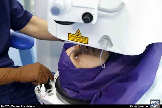 عمل جراحی سنتو لیزر در بیمارستان بینا - عکس : محسن بخشنده / شهرآرا